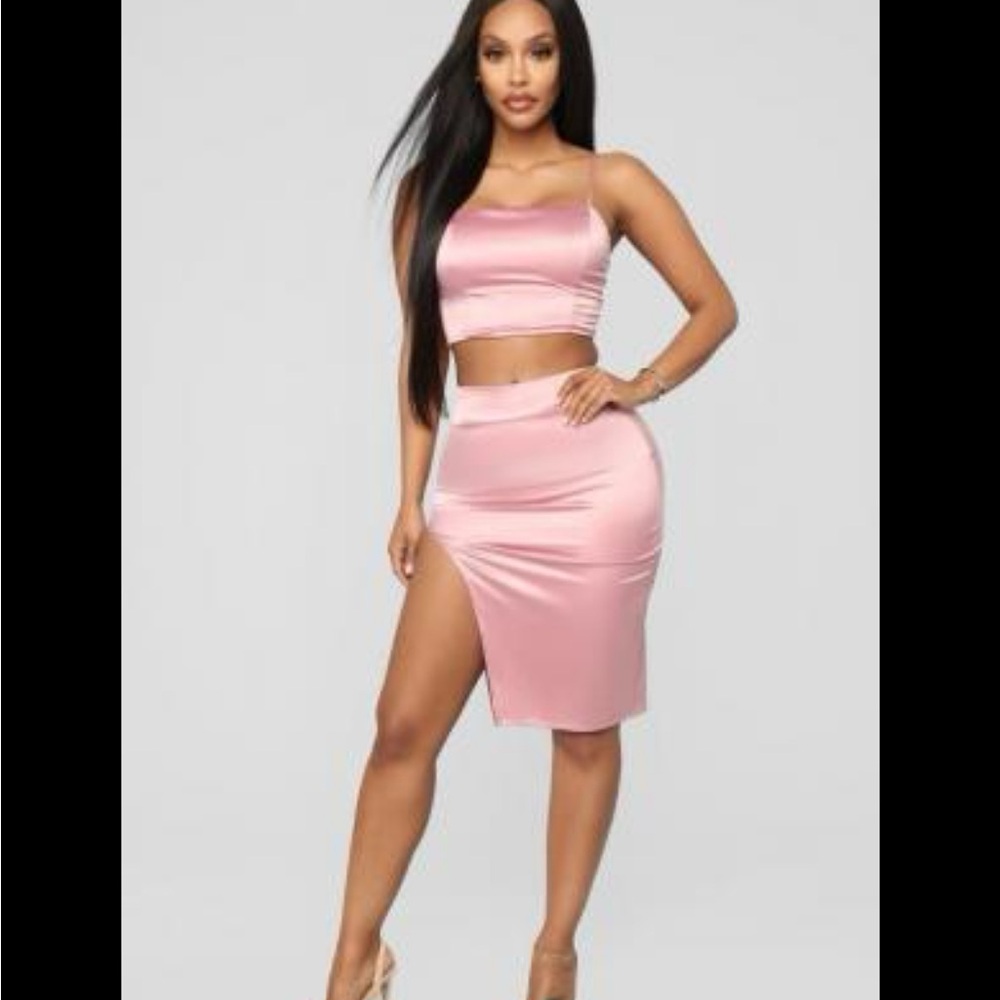 Day&Night Elegant Pink Satin Skirt Set XS